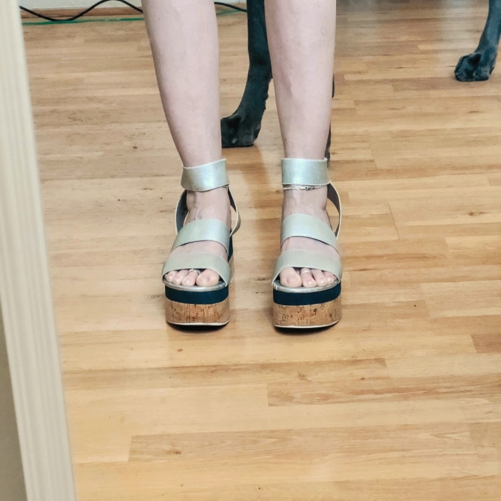 Steve Madden Flatforms Sandals  Sz 9